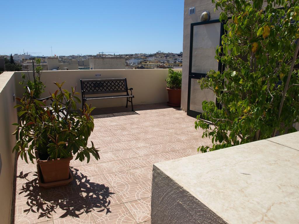 Rivotorto Retreat House Hotel Birkirkara Exterior foto