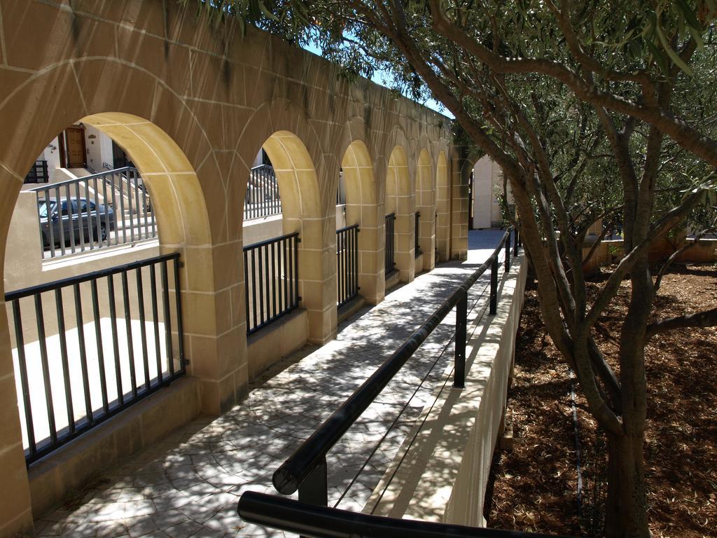 Rivotorto Retreat House Hotel Birkirkara Exterior foto