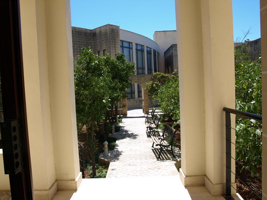 Rivotorto Retreat House Hotel Birkirkara Exterior foto