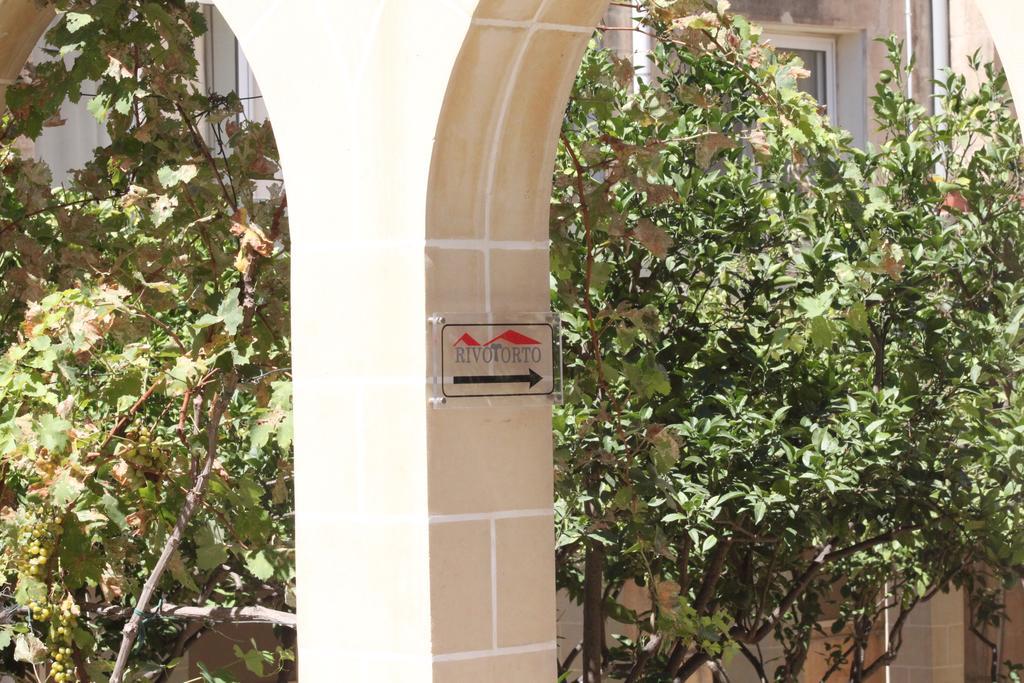 Rivotorto Retreat House Hotel Birkirkara Exterior foto